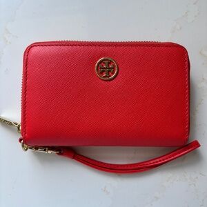 Tory Burch NWOT wallet 6"x4"